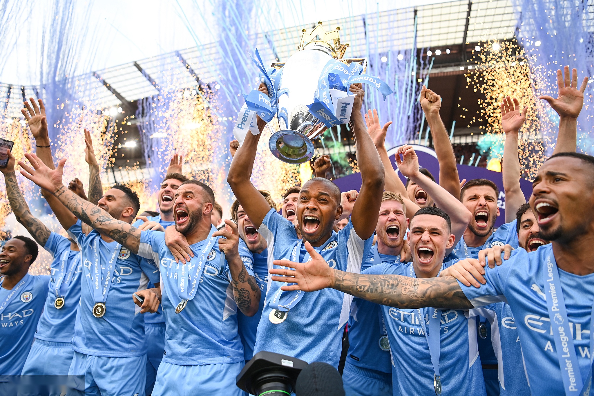 于提升他的 于提升他的